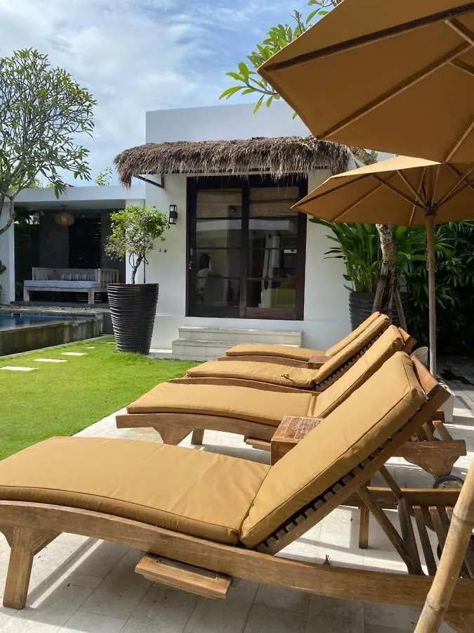 Lotus Luxury Villa Seminyak